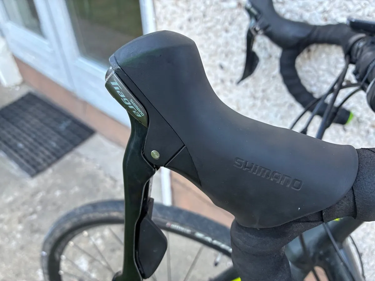 Fuji road bike - Image 2