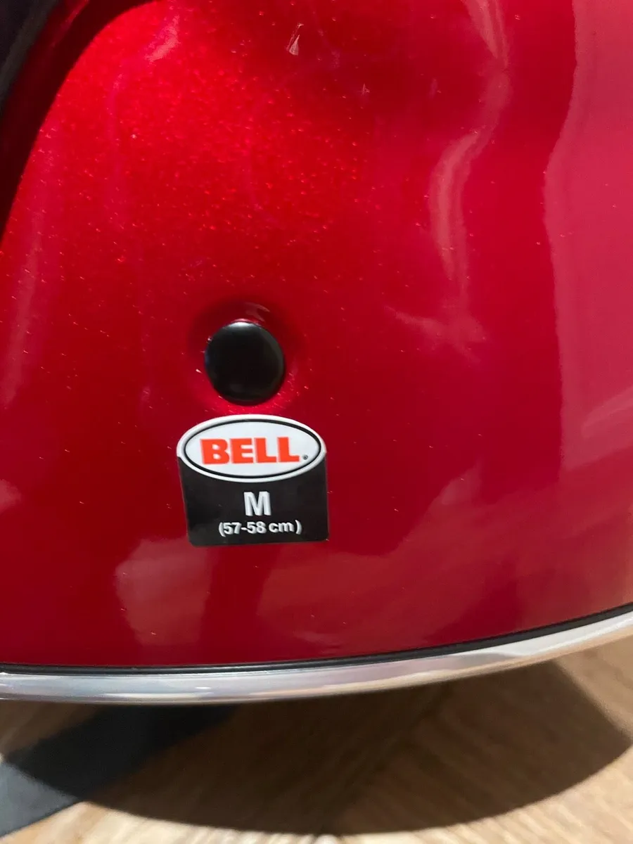 Motorbike helmet - Image 4