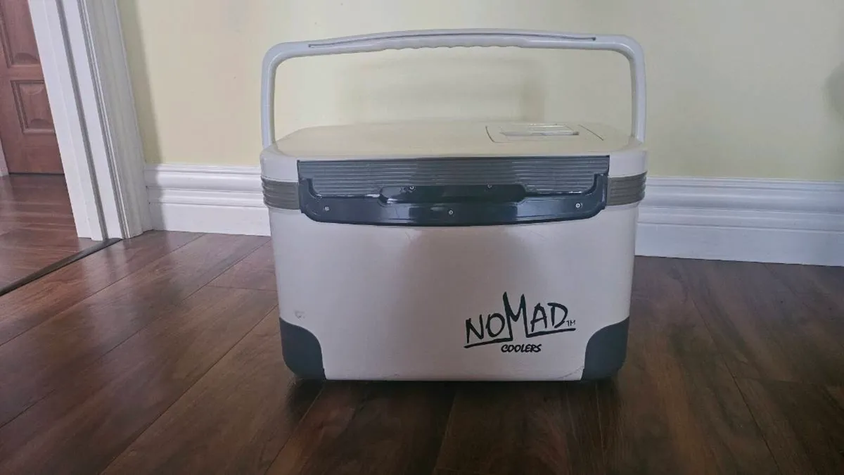 Nomad cooler box - Image 1