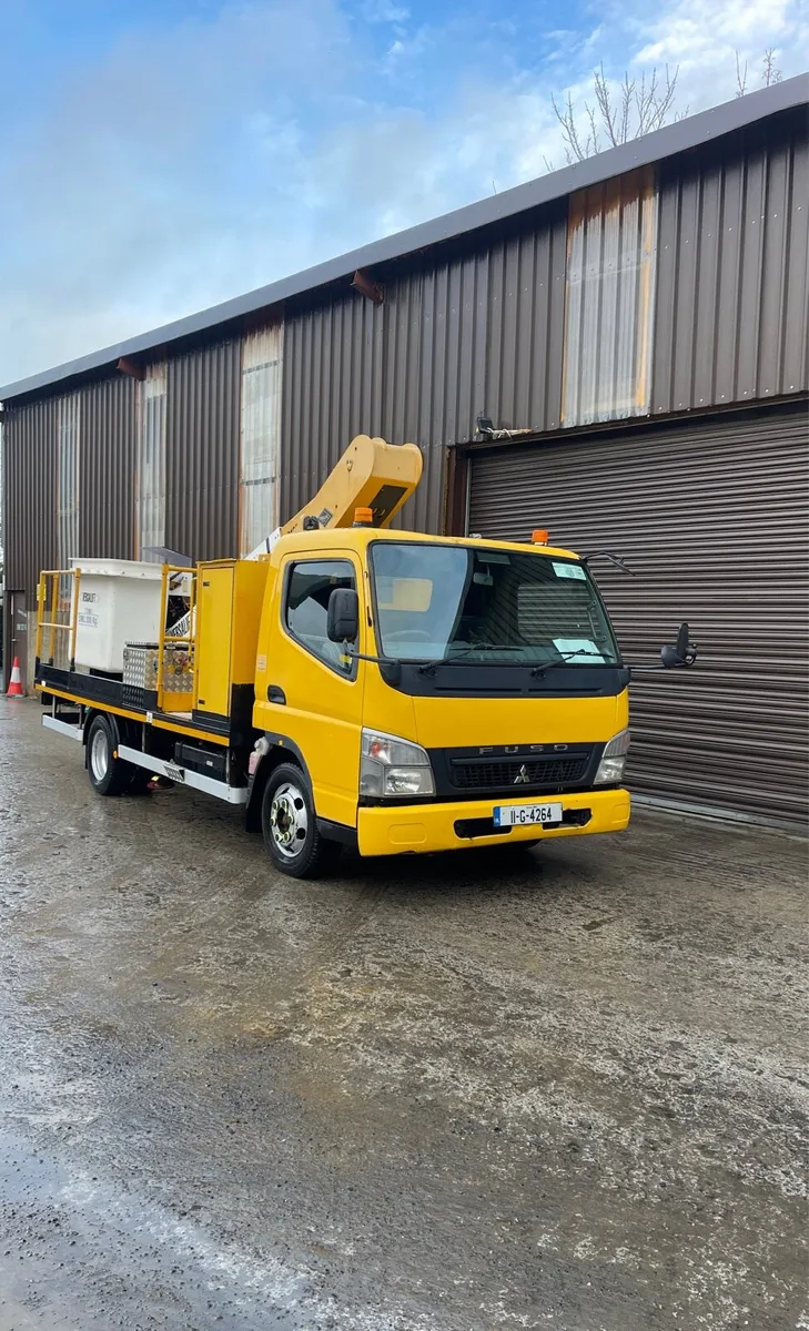 Mitsubishi Canter CherryPicker AUTO DIESEL 13800KM - Image 1