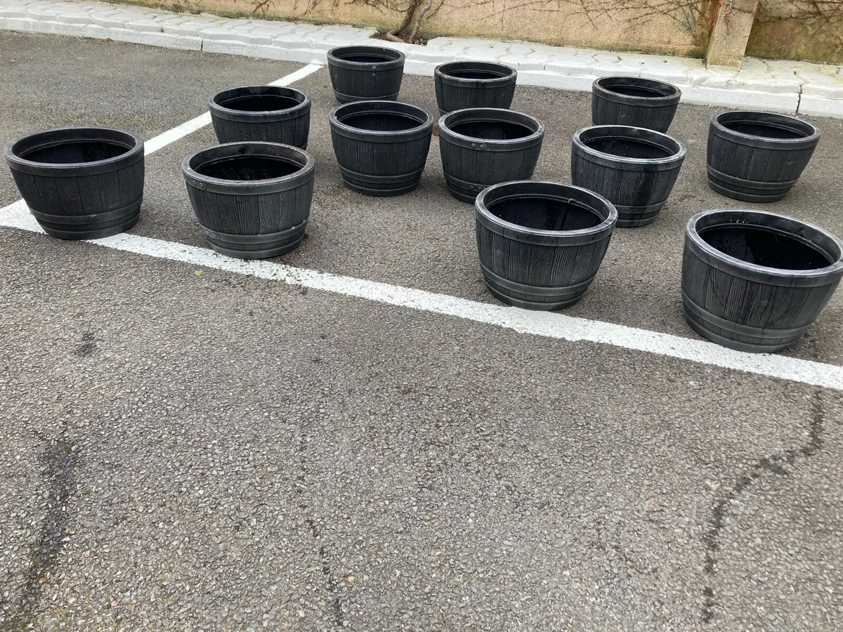 12 x Plant Pots Half Barrel - Image 2