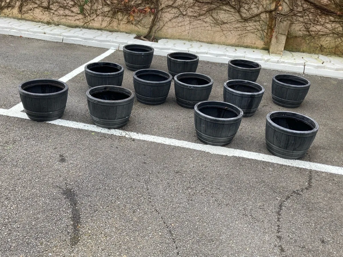12 x Plant Pots Half Barrel - Image 3