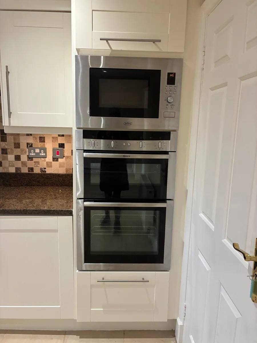 Kitchen including appliances - Image 1