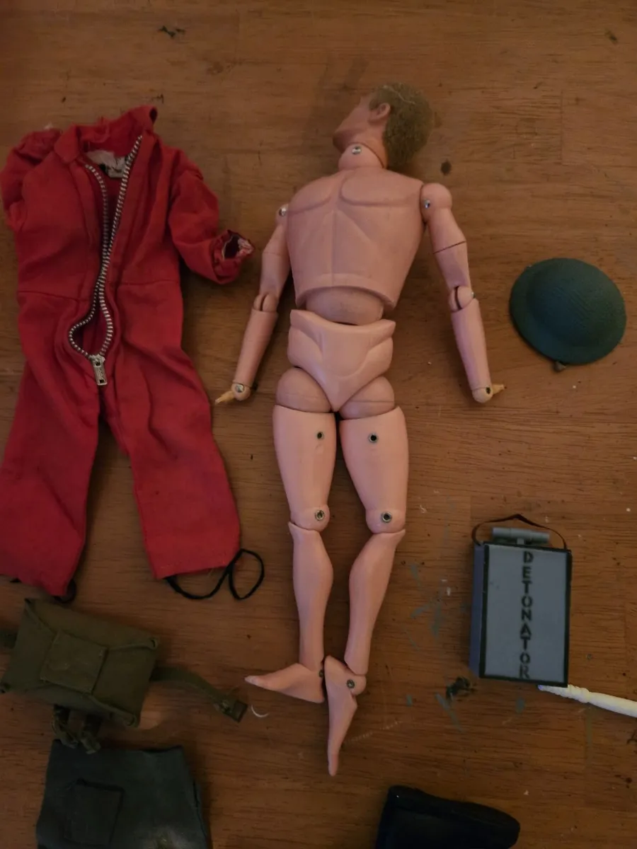 Vintage Action Man 1970's with Accessories - Image 2