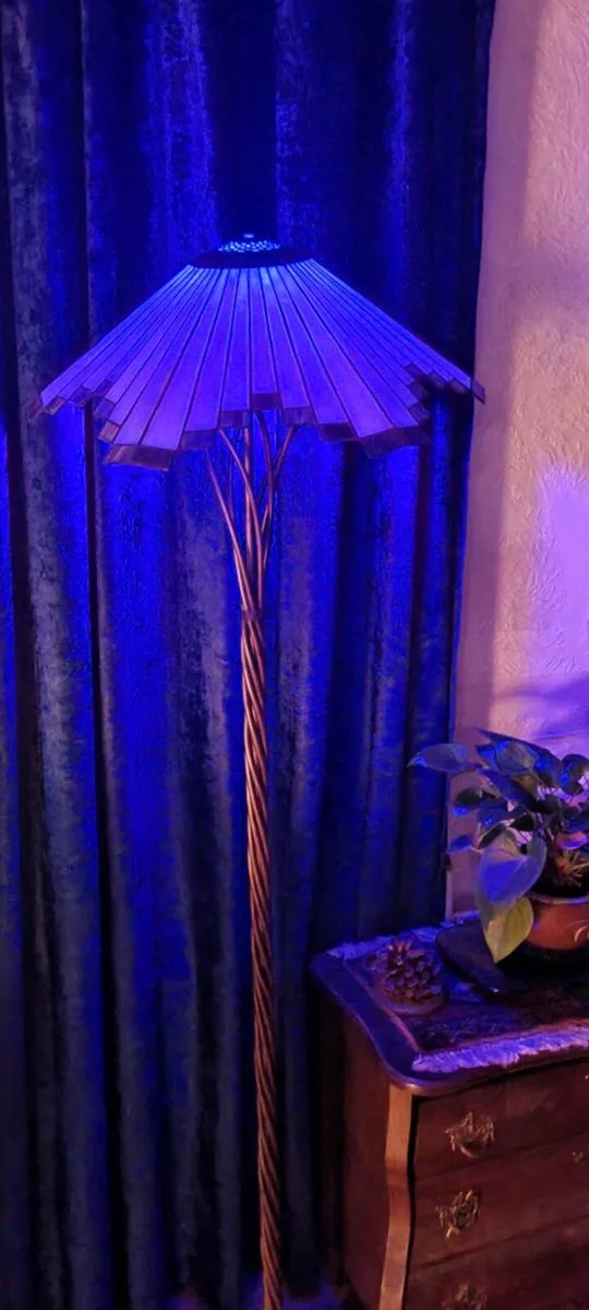 ART DECO LAMP - Image 1