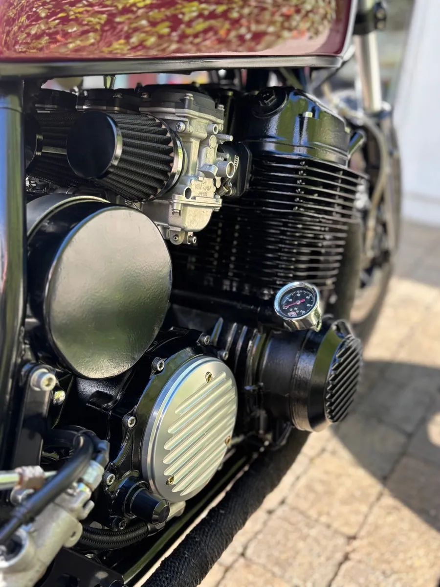 1977 Honda CB750 Café Racer – Custom Mono-Shock - Image 2