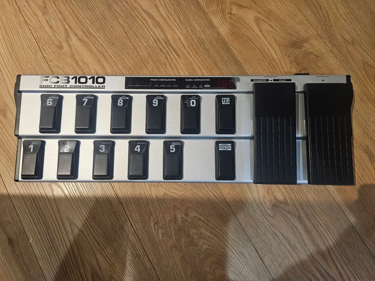 Behringer midi foot controller + roland interface - Image 1
