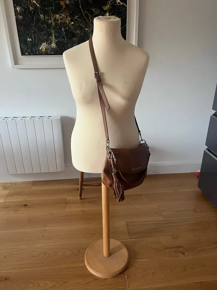 Michael kors bag - Image 1