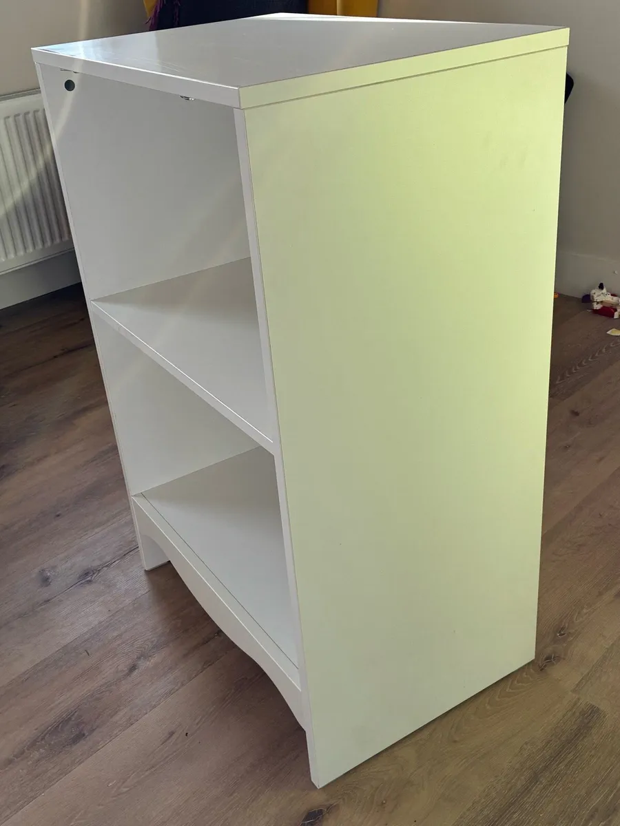 Storage shelves - Image 2