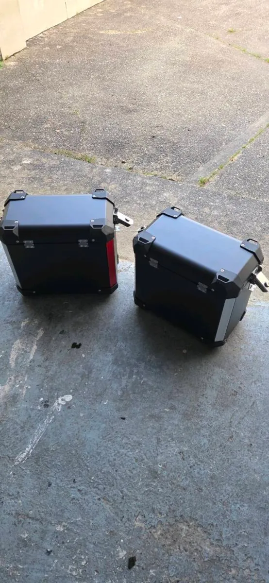 Bmw r1300 luggage - Image 3