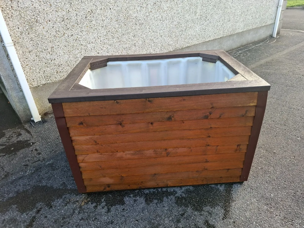 Ice Bath / Hot Tub - Image 1