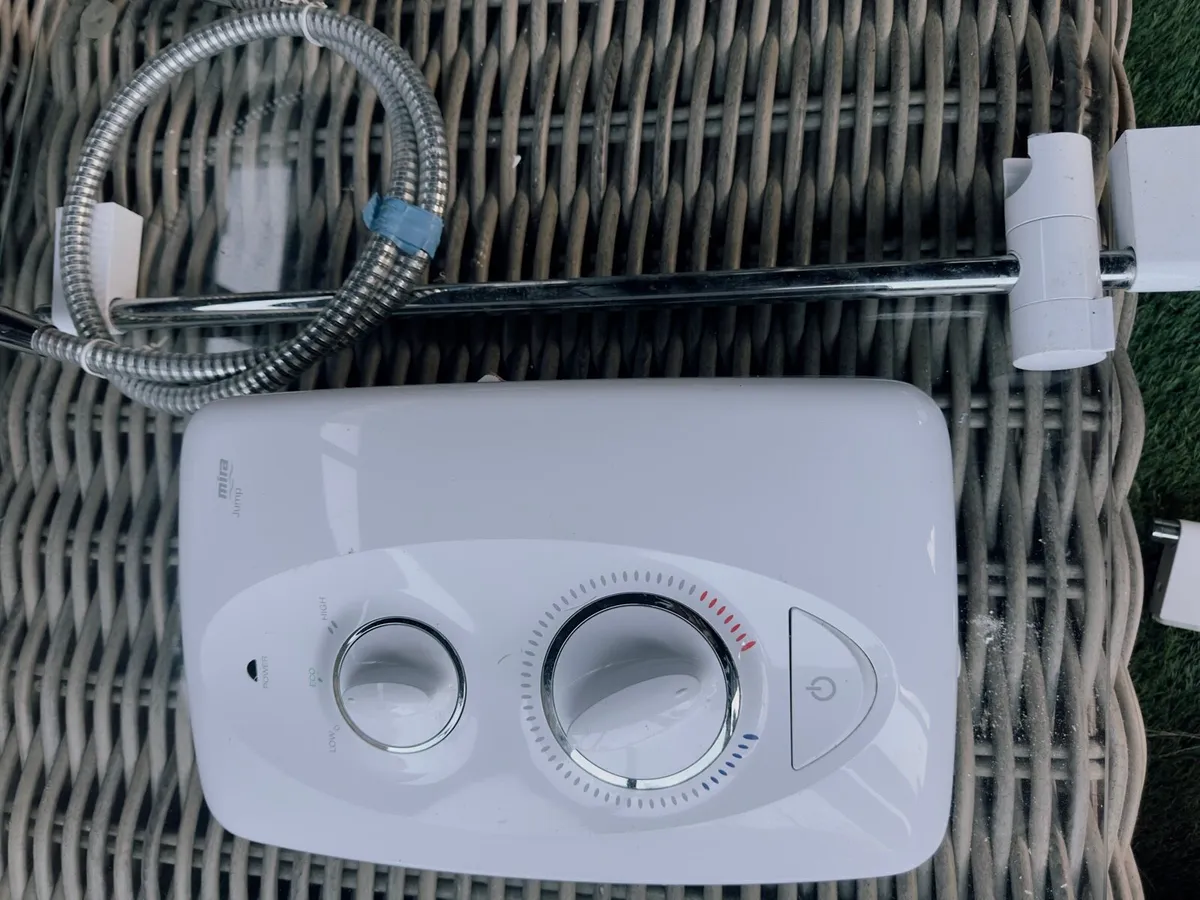 Mira shower tank water - Image 1