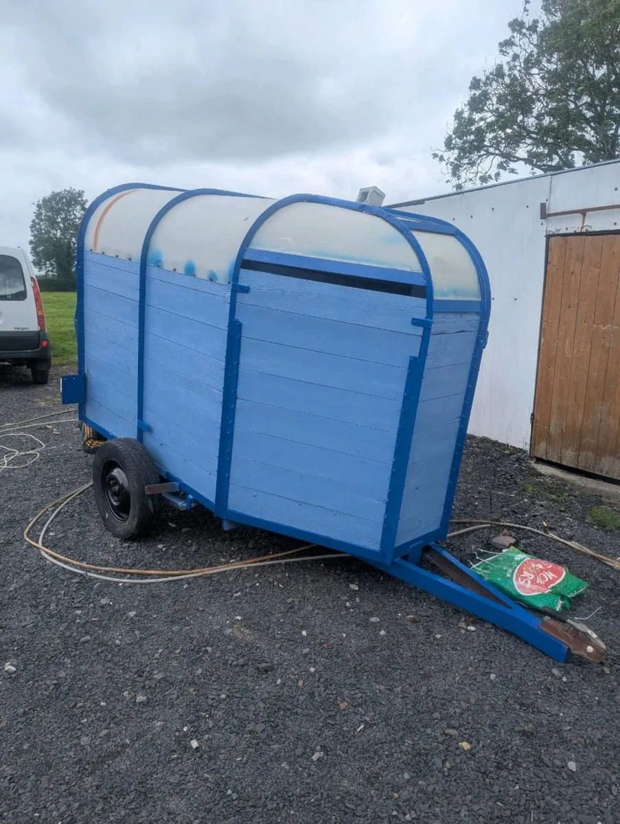 Cattle trailer - Image 1