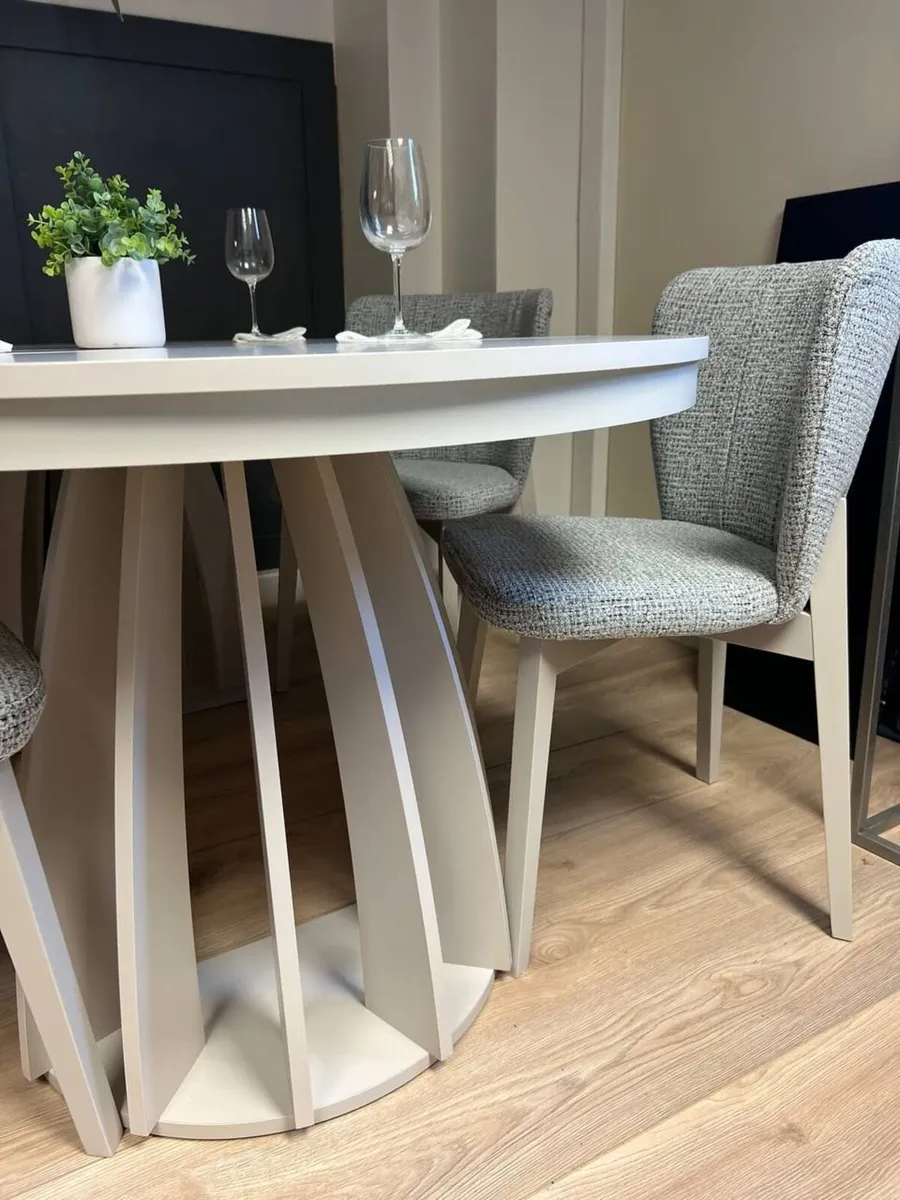 Axis Extendable Dining Table – Cashmere 100–140cm - Image 1