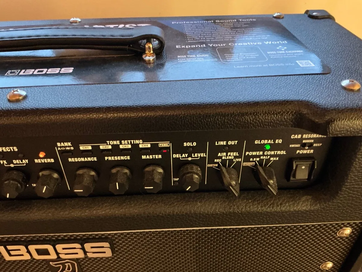 Boss Katana Artist 100watt head - Image 3