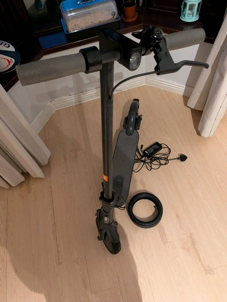 E Scooter - Image 2