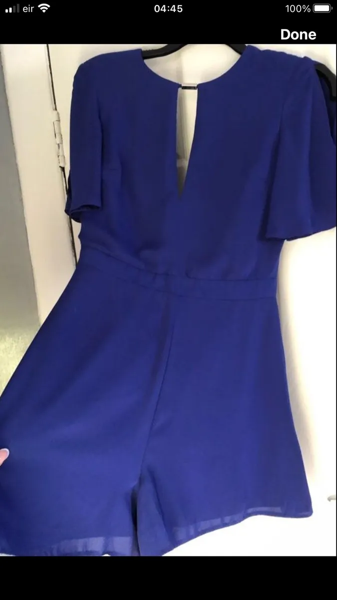 Ladies stunning shorts suit size 10 €10 - Image 3