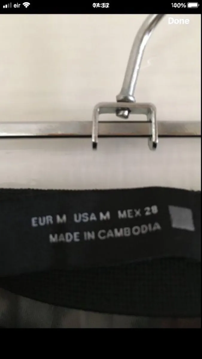 Ladies stunning skirt size M €10 - Image 3