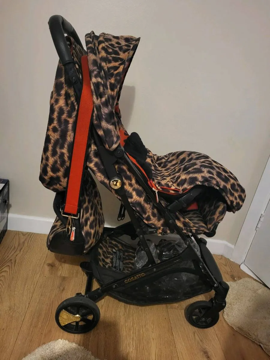Leopard print stroller