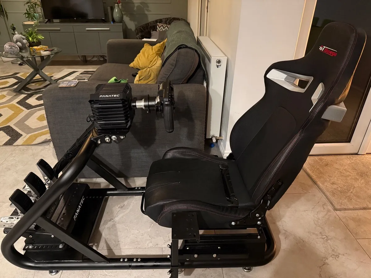 FANATEC RACE SIM - Image 1