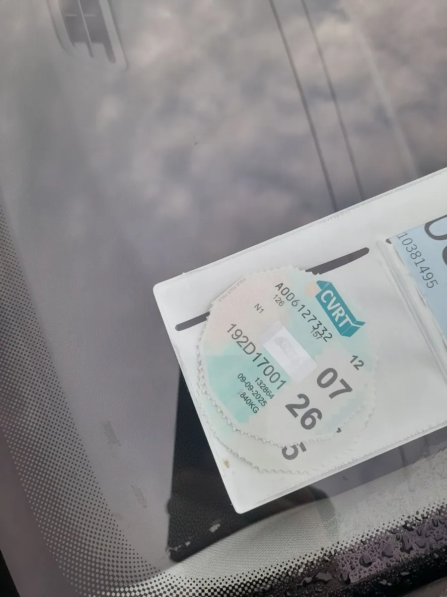 Volkswagen Golf van - Image 2