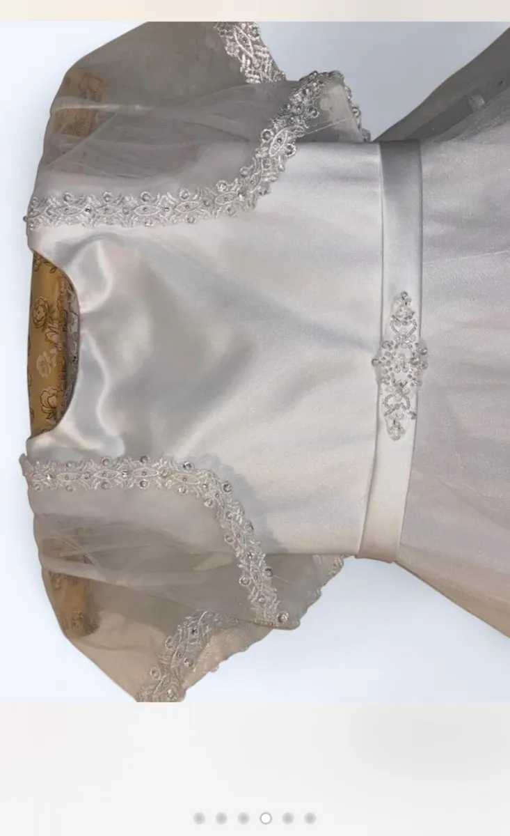 Communion dress  💗comes with veil and cardigan💗 - Image 4