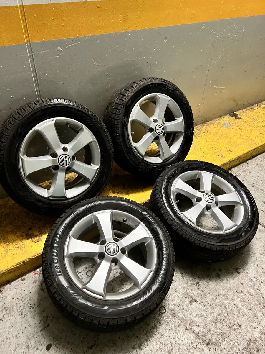 16” vw golf alloys (premium tyres) - Image 1