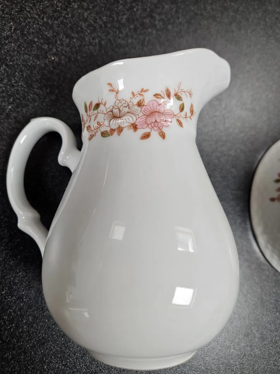 China Jug and Sugar Bowl - Image 2