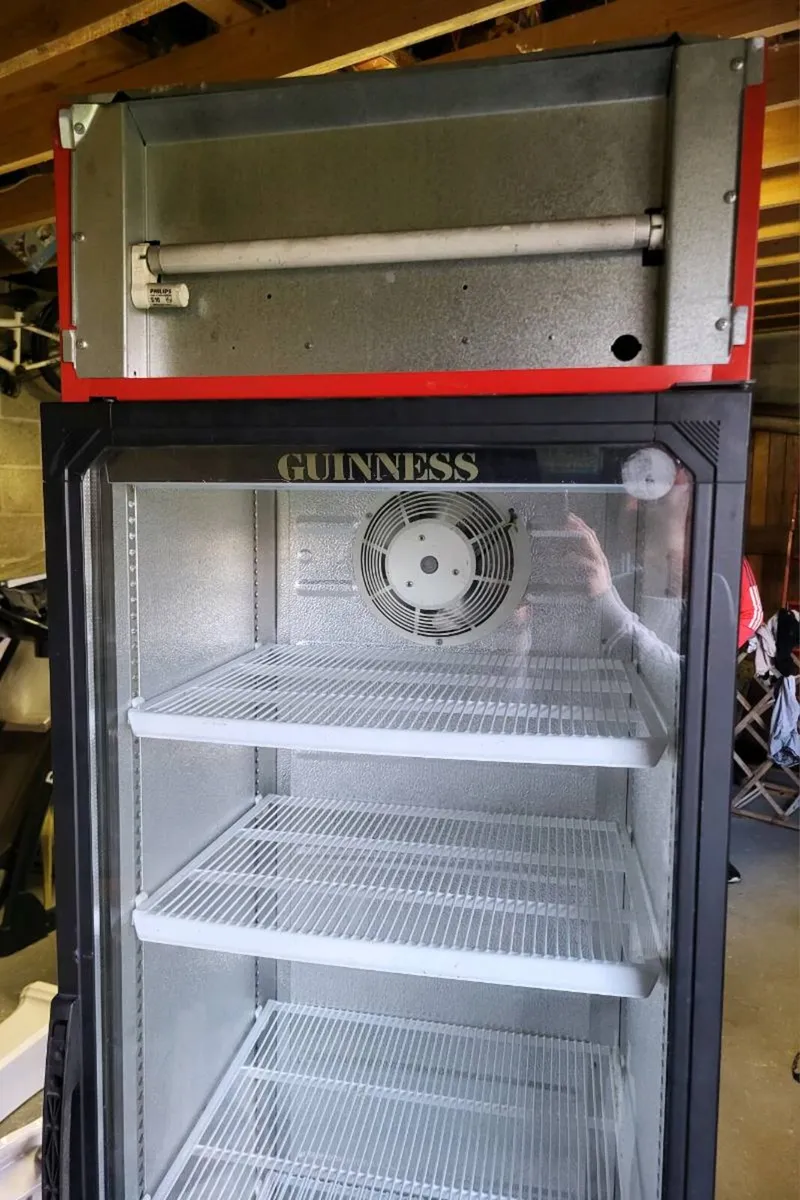 Shop Drinks Cooler - Image 2