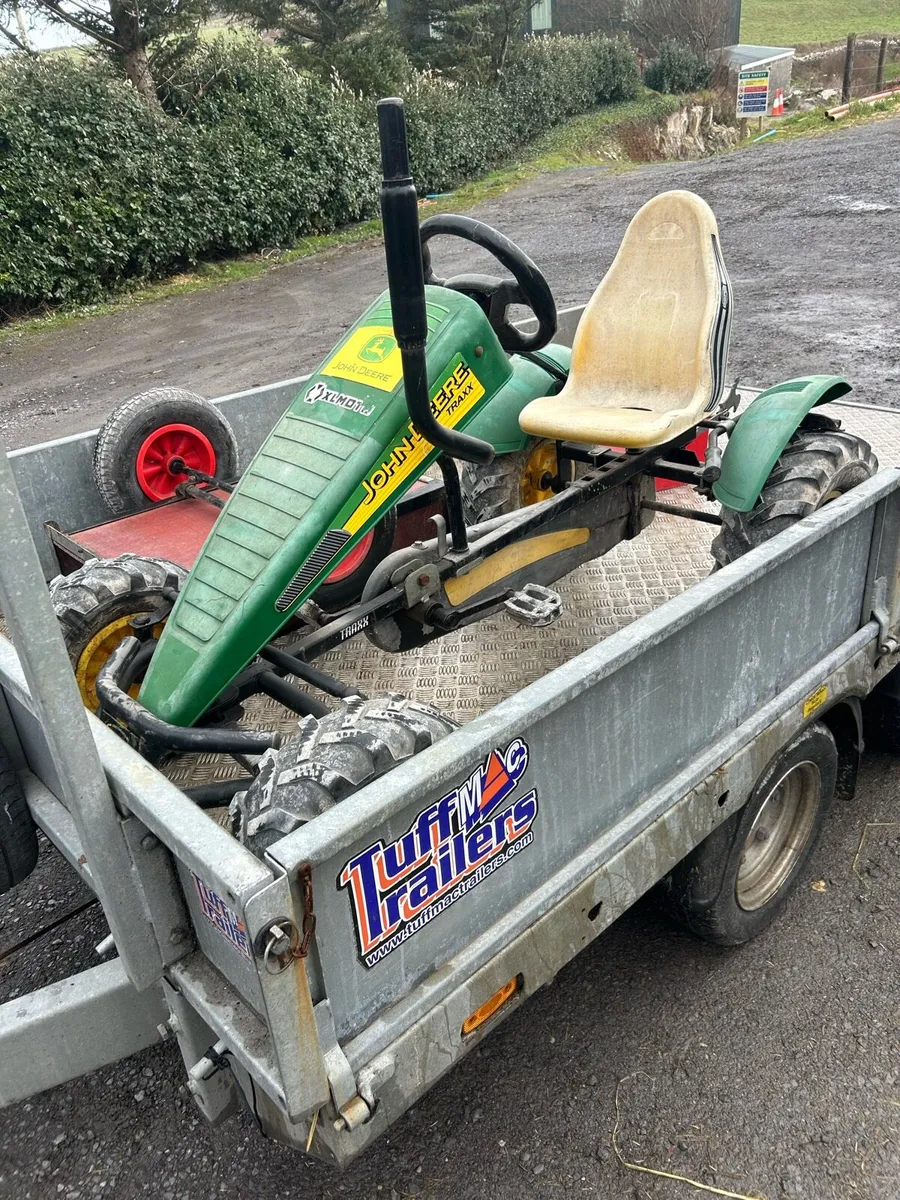 Berg tractor - Image 1