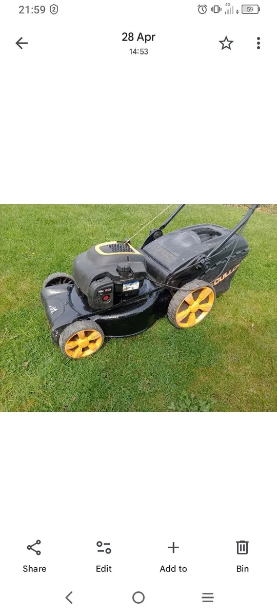 Lawnmower self drive