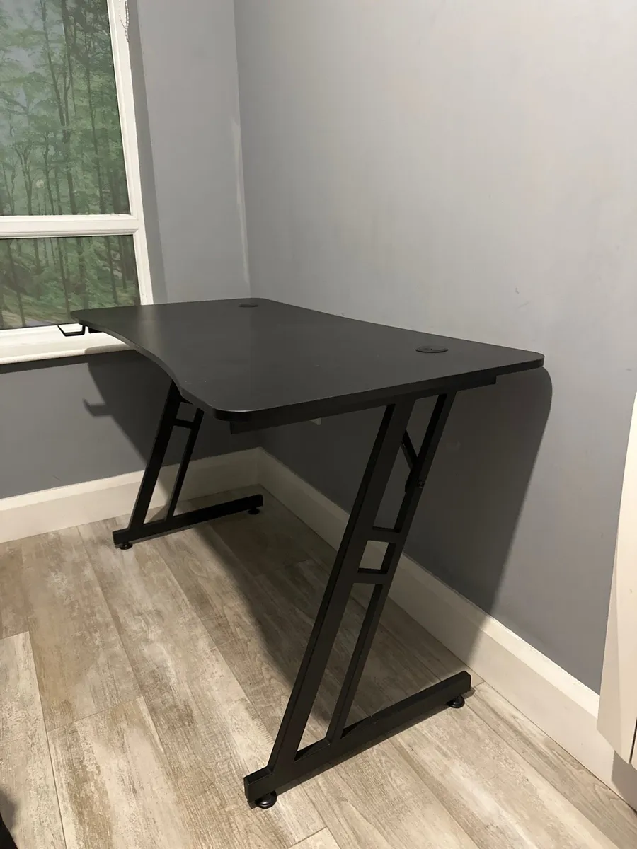 Gaming table - Image 2