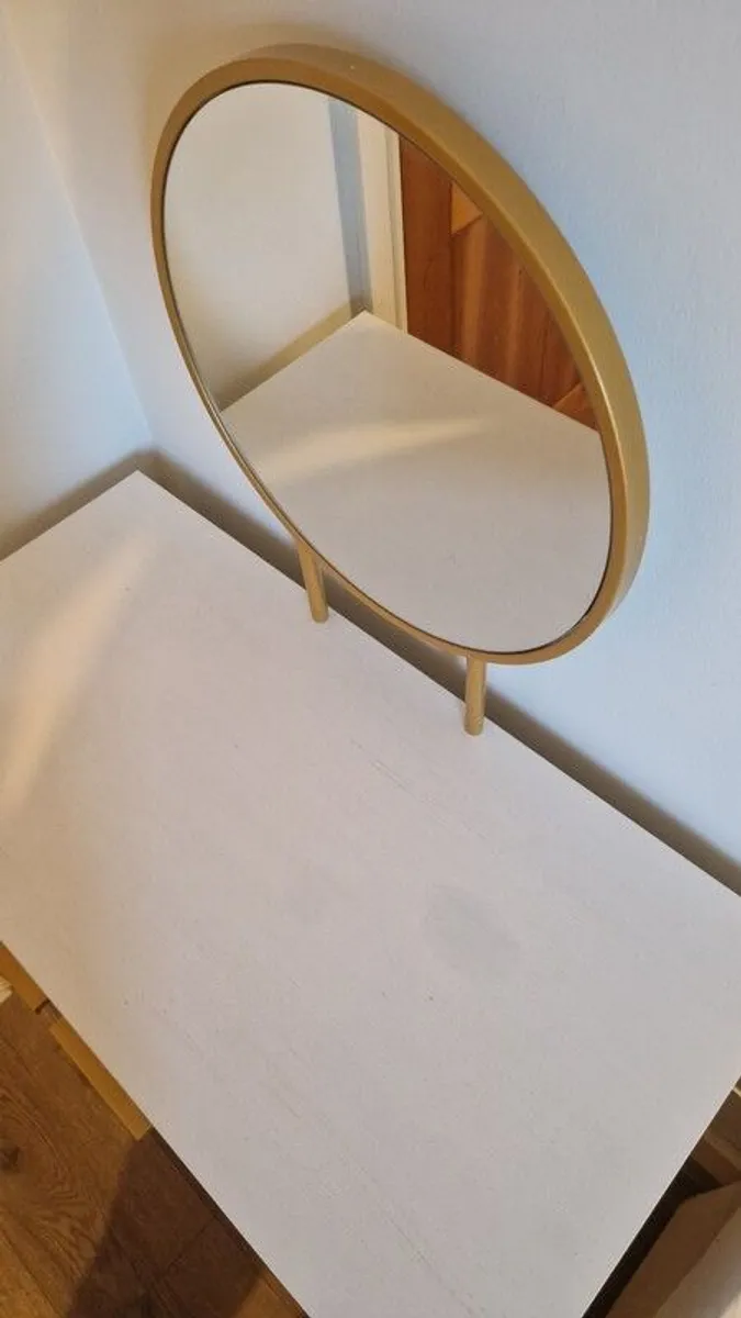 Vanity desk with mirror - Image 3