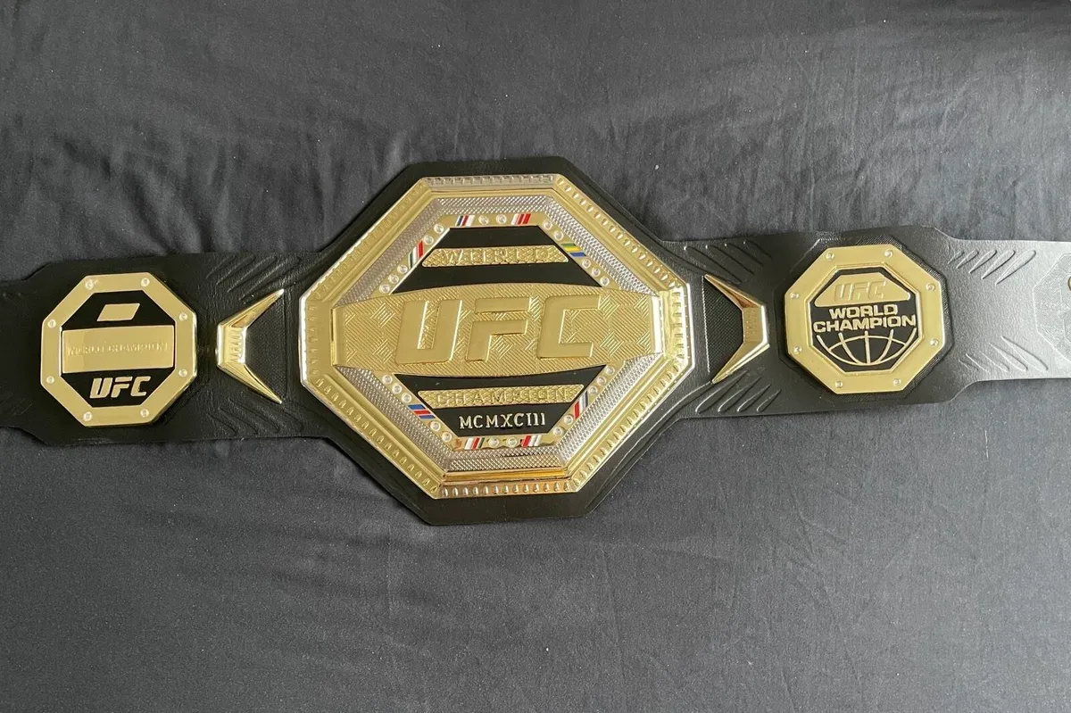 UFC CHAMPIONSHIP BELT - Image 4