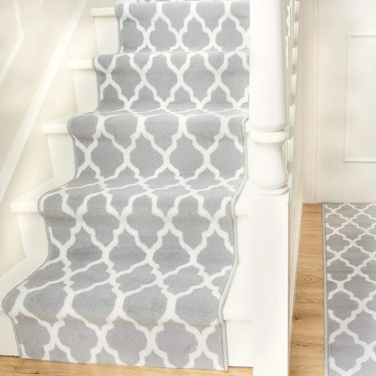 Modern Grey Geometric Trellis Stair Carpet Cream - Image 1
