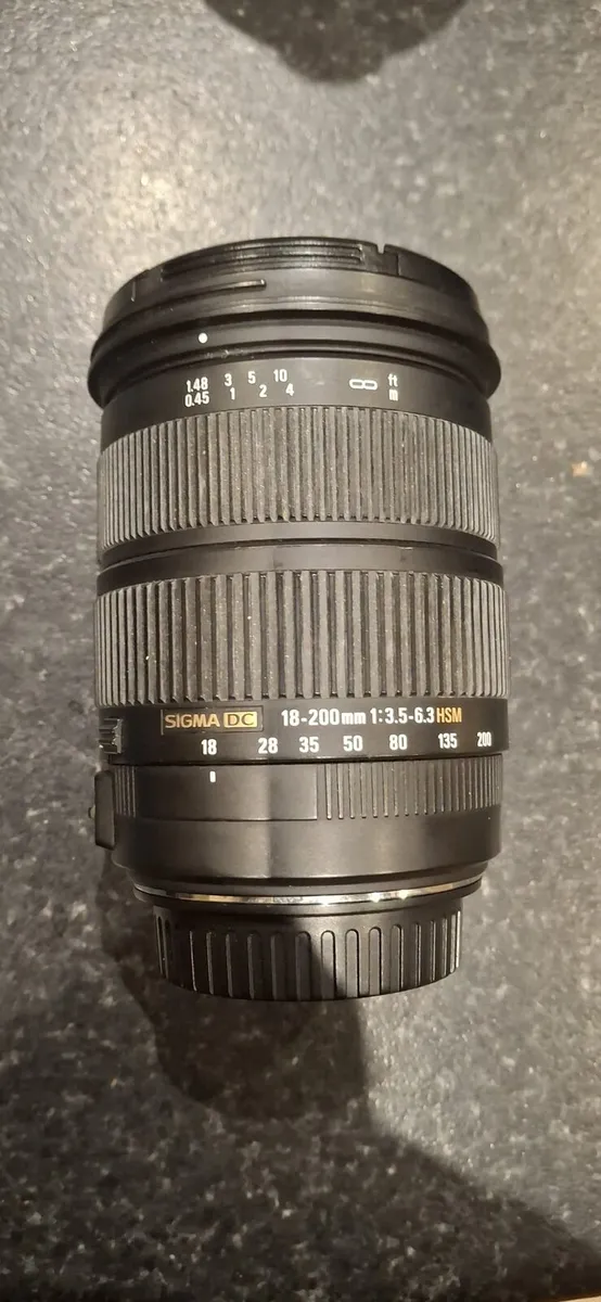 Sigma DC 18-200mm lens
