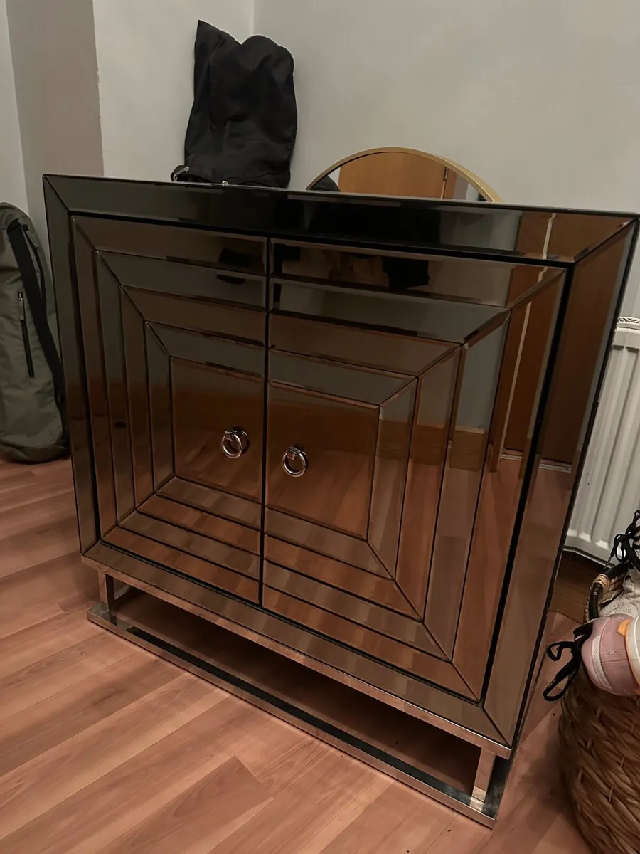 Furniture - Mirrored Cabinet - Image 1