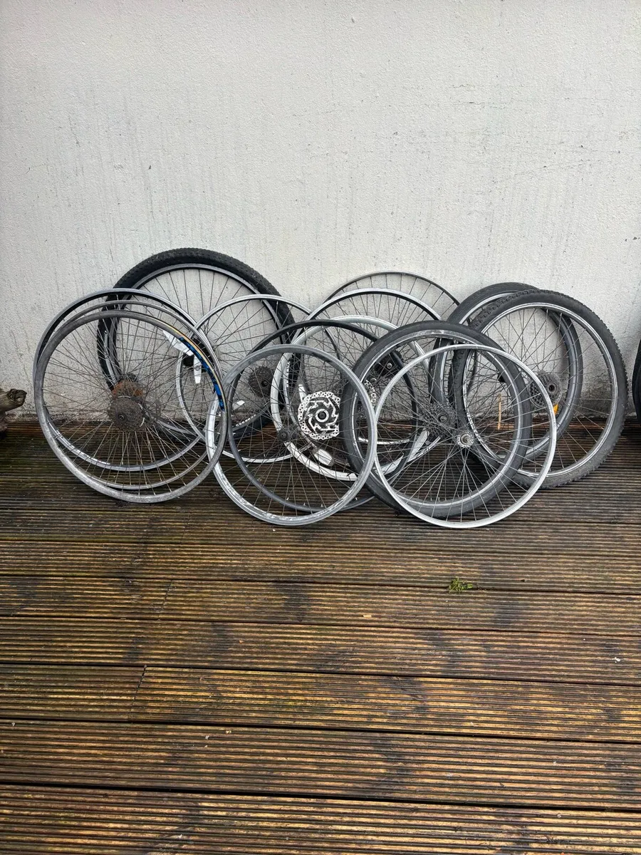 Bike wheels and parts - Image 1