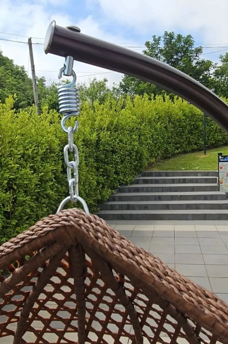 Egg-chair-with-cushion swing chair brand new - Image 1