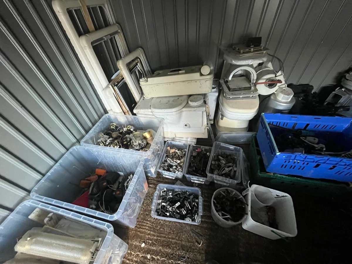 Caravan parts & windows - Image 1