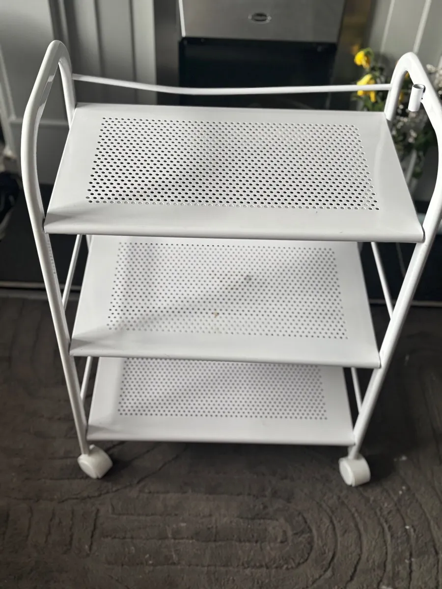 Beauty Trollys - Image 2