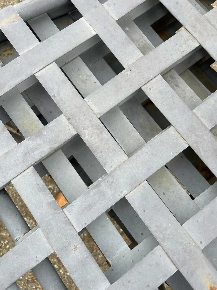 Iron garden chairs 🪑 - Image 3