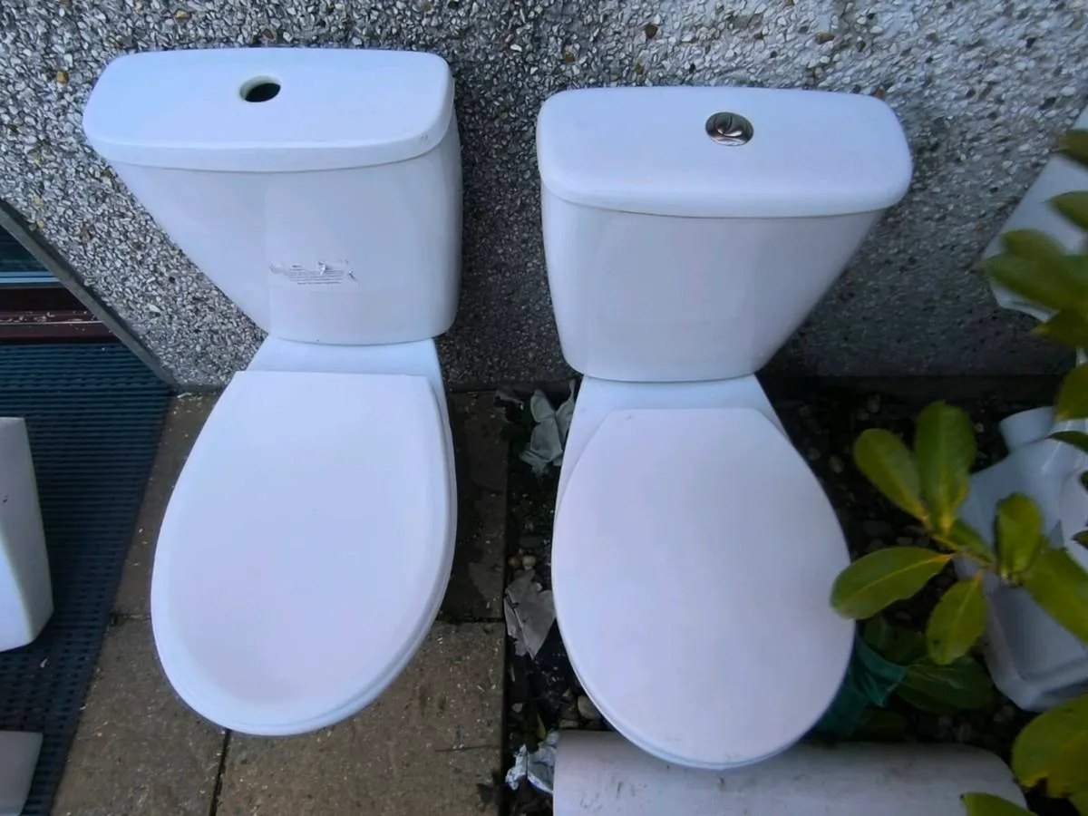 Toilet equipment - Image 1