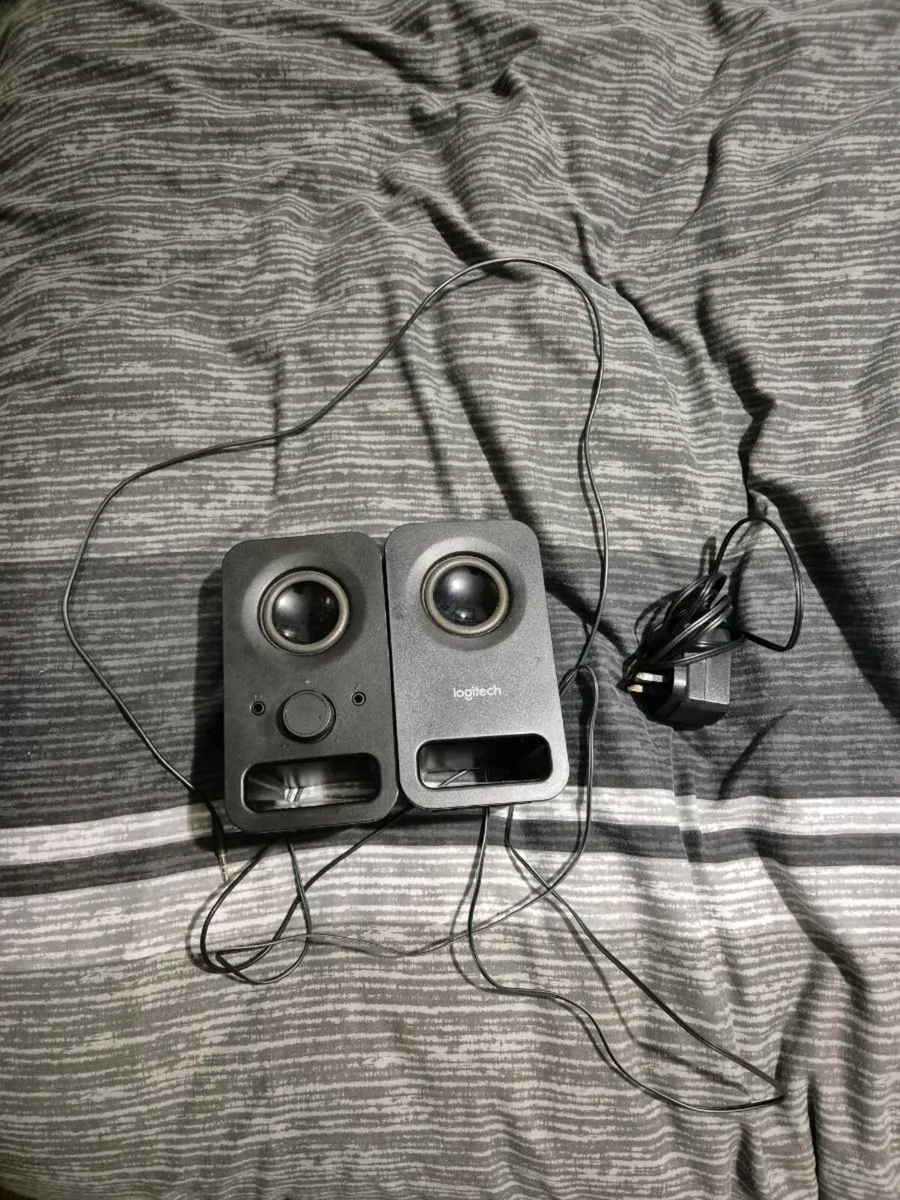 Logitech computer speakers - Image 1