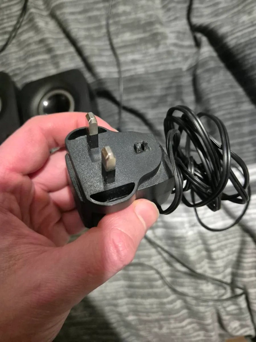 Logitech computer speakers - Image 4