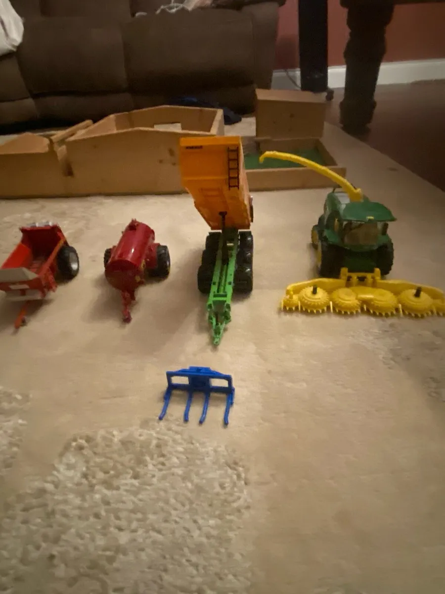Farm toys - Image 1