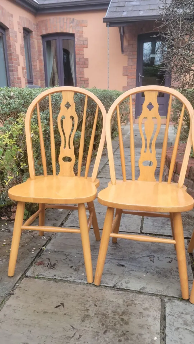 4 Windsor Style Dining Chairs - Image 2