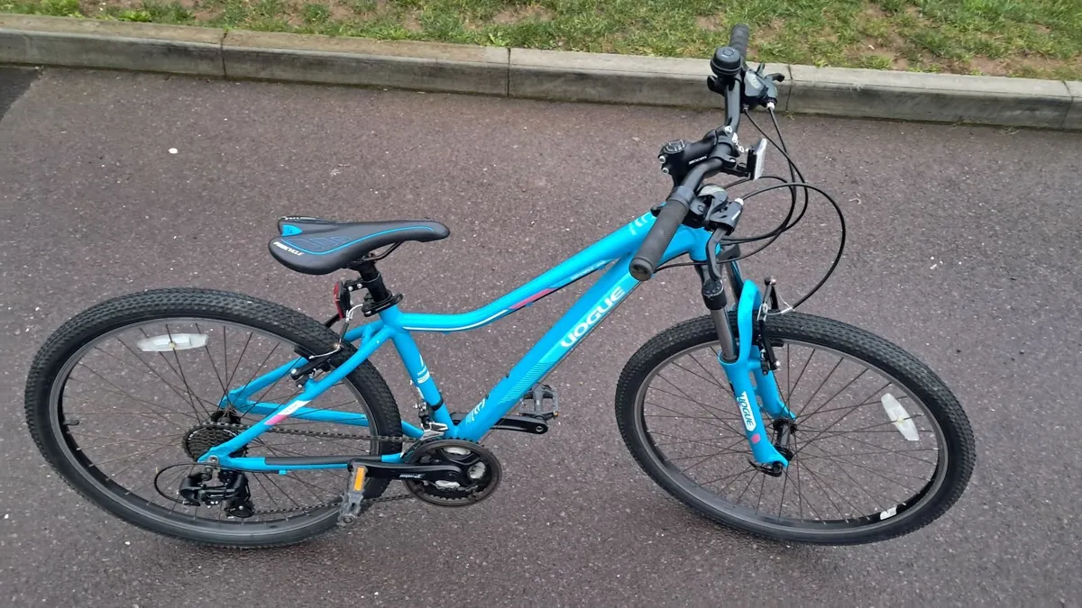 VOGUE Sport 26'' - Image 1