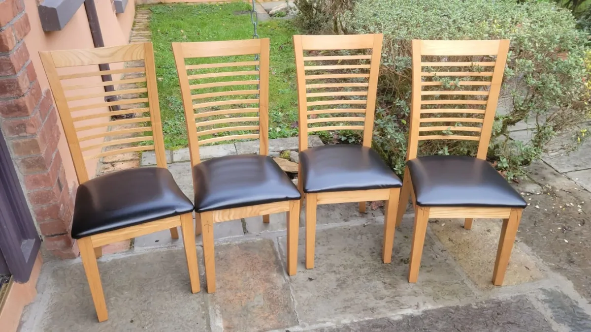 Four dining room chairs - Image 4