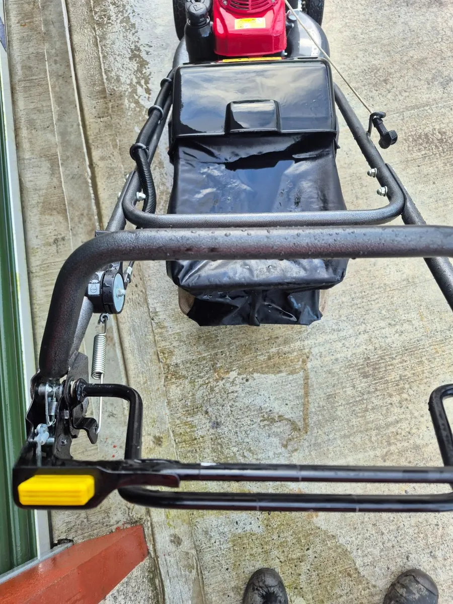 Lawnmower honda hrh536 roller - Image 2